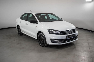 Volkswagen Polo 1.6 MPI MT (110 л. с.) Trendline