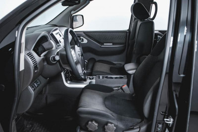 Nissan Pathfinder 2.5 dCi Turbo MT AWD 7 seats (190 л. с.)