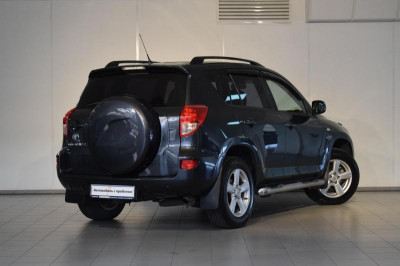 Toyota RAV4 2.0 AT (152 л.с.) 4WD