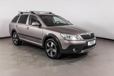 ŠKODA Octavia 1.8 TSI MT 4x4 (152 л. с.)