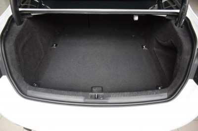 Audi A4 1.8 TFSI multitronic (120 л. с.)