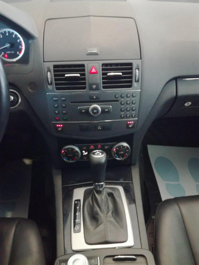 Mercedes-Benz C-Класс C 200 CGI BlueEFFICIENCY AT (184 л. с.)