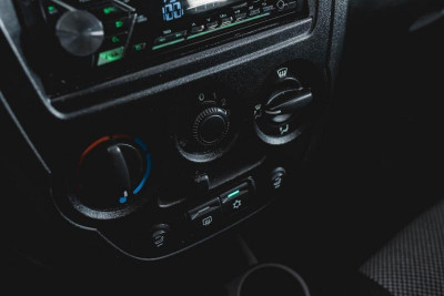 LADA Новая Granta лифтбэк 1.6 8кл MT (87 л. с.) Comfort
