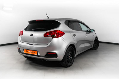 Kia Ceed 1.6 AT (129 л. с.)