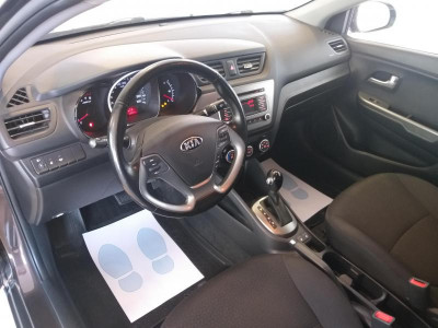 Kia Rio 1.6 AT (123 л. с.) Comfort Аудио