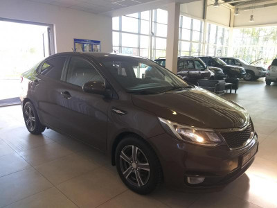 Kia Rio 1.6 AT (123 л. с.) Comfort Аудио