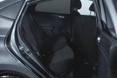 Hyundai Solaris 1.6 MT (123 л. с.)