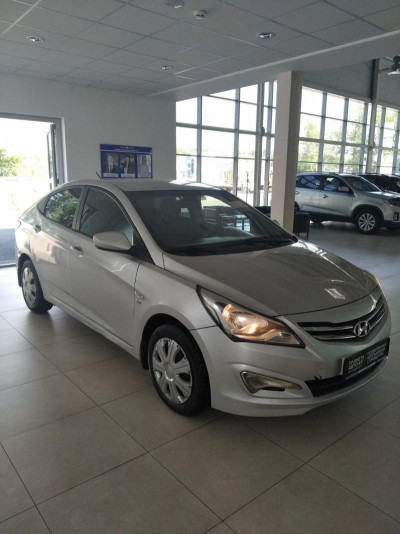 Hyundai Solaris 1.6 MT (123 л. с.) Elegance PRES+SAF+LIGH