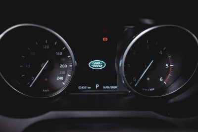 Land Rover Range Rover Evoque 2.0 TD4 AT AWD (150 л. с.) SE