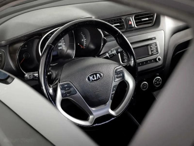 Kia Rio 1.4 AT (107 л. с.)