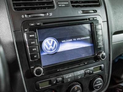 Volkswagen Jetta 1.9d MT (105 л.с.)