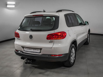 Volkswagen Tiguan 1.4 TSI BlueMotion MT (122 л. с.)