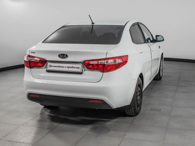 Kia Rio 1.4 AT (107 л. с.)