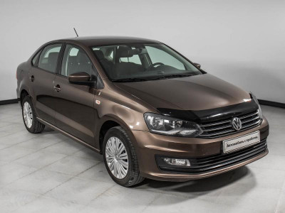 Volkswagen Polo 1.6 MPI MT (110 л. с.)