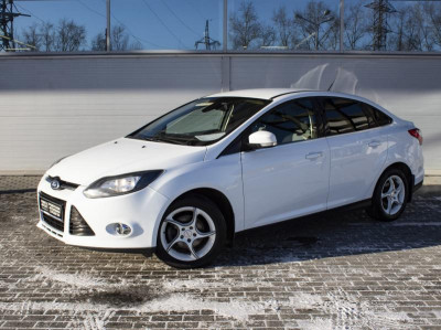 Ford Focus 1.6 PowerShift (105 л. с.)