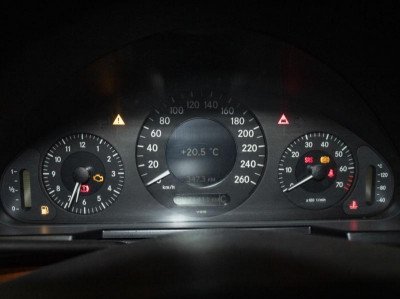 Mercedes-Benz E-Класс E 200 Kompressor AT (184 л. с.)