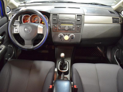 Nissan Tiida 1.6 MT (110 л. с.)