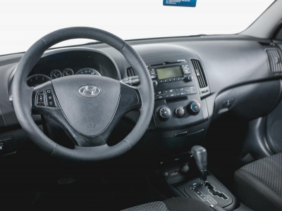 Hyundai i30 1.6 AT (126 л. с.)