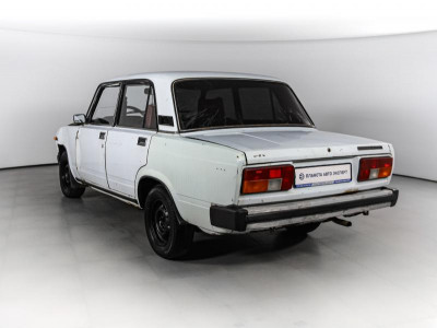 LADA 2105 1.5 MT (71 л. с.)