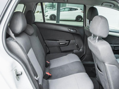 Opel Astra 1.3 CDTI ecoFLEX MT (90 л. с.)