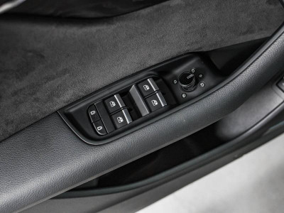 Audi Q8 55 TFSI Tiptronic quattro (340 л.с.)