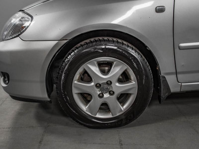 Toyota Corolla 1.6 MT (110 л.с.)