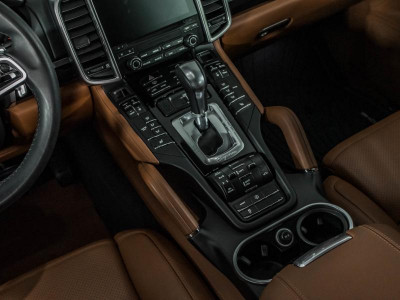 Porsche Cayenne 3.6 Tiptronic S AWD (300 л. с.)
