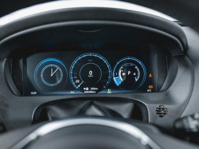Jaguar F-Pace 3.0 D AT AWD (300 л.с.)