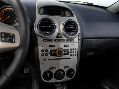 Opel Corsa 1.2 Easytronic (80 л. с.)