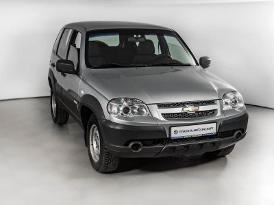 Chevrolet niva Niva 1.7 MT (79,6 л. с.)