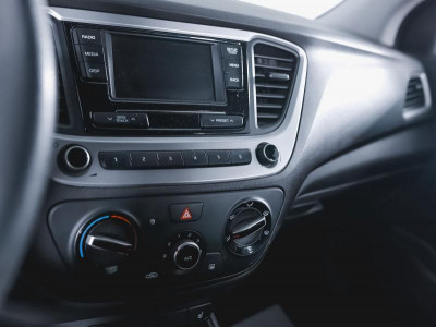 Hyundai Solaris 1.4 AT (100 л.с.)
