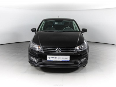 Volkswagen Polo 1.6 MPI MT (110 л. с.)