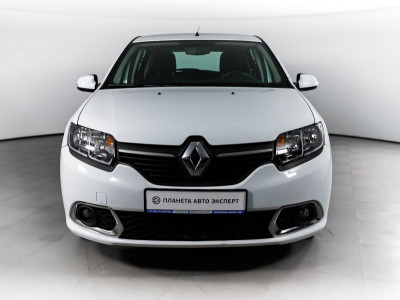 Renault Sandero 1.6 AT (102 л. с.)