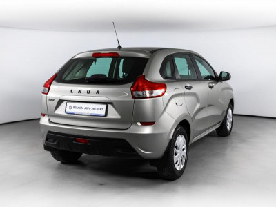 LADA XRAY 1.6 MT (106 л. с.)