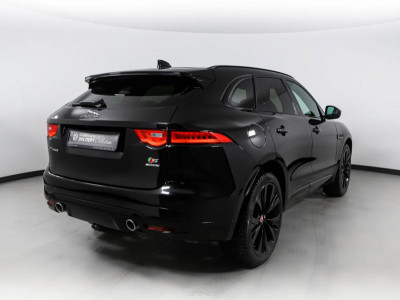 Jaguar F-Pace 3.0 D AT AWD (300 л.с.)
