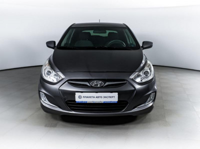 Hyundai Solaris 1.4 MT (107 л. с.)