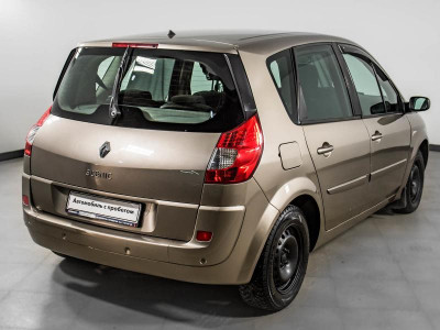 Renault Megane 1.5 dCi MT (106 л. с.)