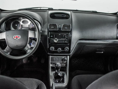 Geely Emgrand EC7 1.8 MT (126 л. с.)