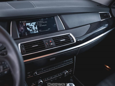 BMW 5 серия 530d xDrive AT (258 л. с.)