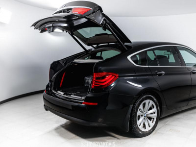 BMW 5 серия 530d xDrive AT (258 л. с.)