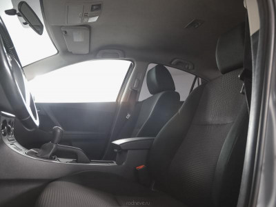 Mazda 3 1.6 MT (105 л. с.)