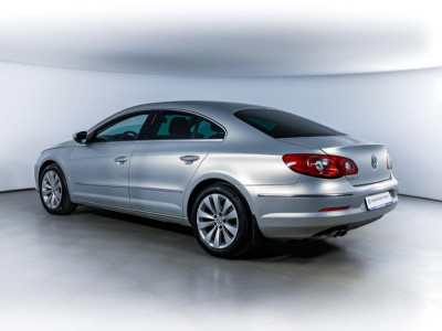 Volkswagen Passat CC 2.0 TDI MT (140 л. с.)