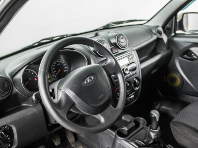 LADA Granta седан 1.6 MT 8кл (87 л. с.)