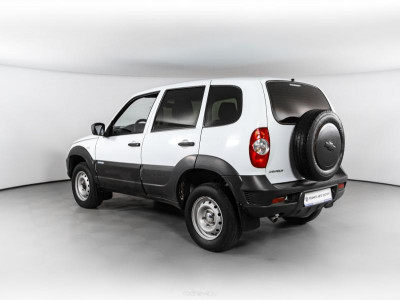 Chevrolet niva Niva 1.7 MT (79,6 л. с.)