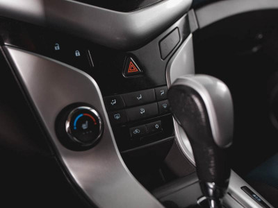 Chevrolet Cruze 1.8 AT (141 л. с.)