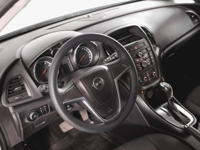 Opel Astra 1.6 AT (115 л. с.)
