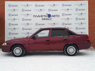 Daewoo Nexia 1.5 MT (80 л. с.)