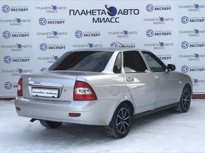 LADA Priora 1.6 MT 16 кл (Евро-3) (98 л. с.)