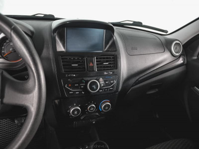 LADA Kalina хэтчбек 1.6 MT 16кл (106 л. с.)