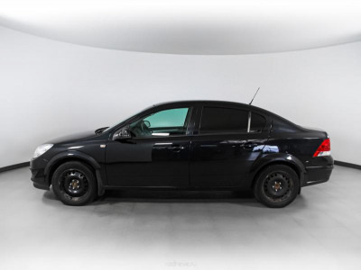 Opel Astra 1.6 MT (103 л.с.)